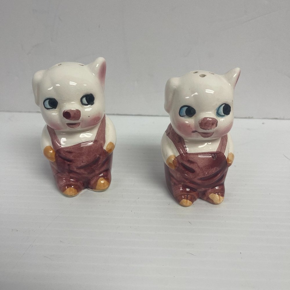Vintage Pig In Coveralls Salt And Pepper Shakers Hand Painted w/ stopper - C1016